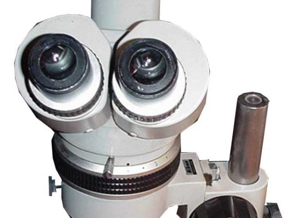 NIKON TRINOCULAR